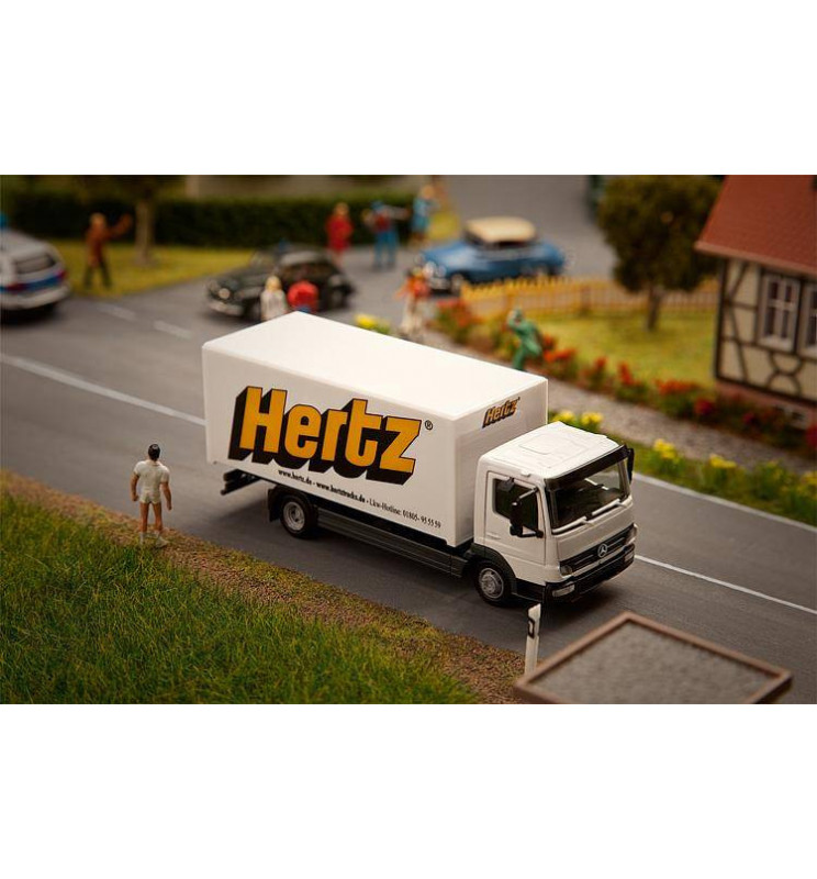 cs Ciężarówka MB Atego "Hertz" - Faller 161560