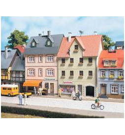 Auhagen 12345 - Kamienica, ul. Dworcowa 5/7 H0/TT