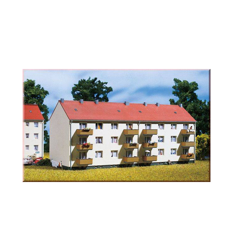 Auhagen 13332 - Blok mieszkalny TT