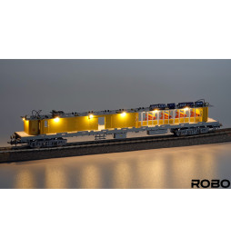 Robo 272211 - Wagon barowowo-bagażowy PKP Intercity 609A, stacja Warszawa Grochów, z oświetleniem wnętrza